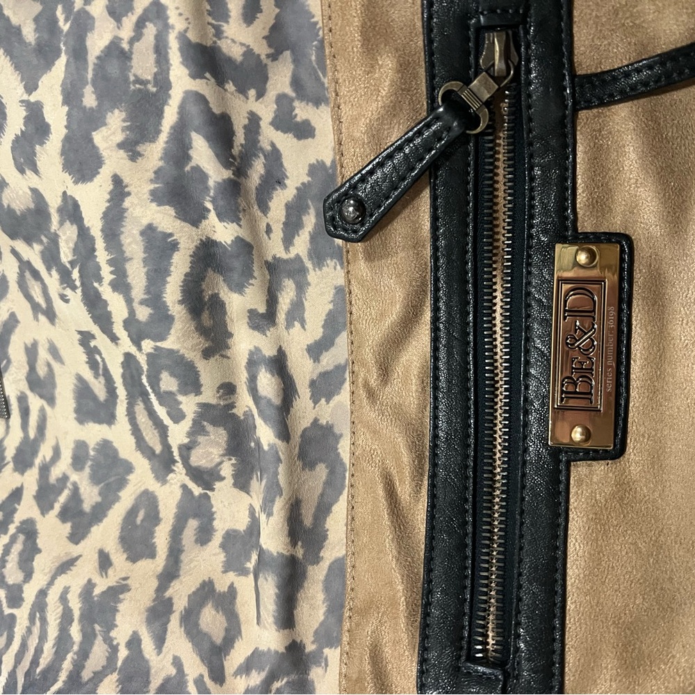 Be & D Leopard Print Soft Leather Laptop/ Work Everyday Messenger Bag - Picture 6 of 16
